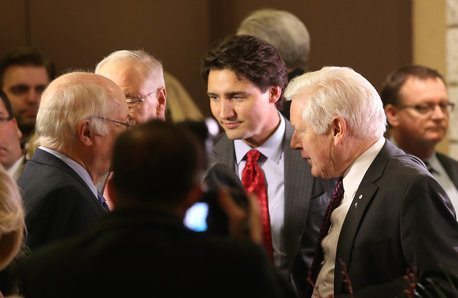 Liberals win plurality of federal seats, look poised to form minority government