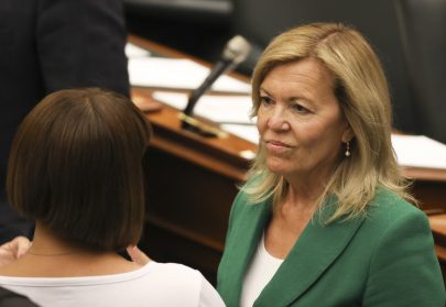 Ontario considering mandatory COVID-19 vaccines in schools: health minister