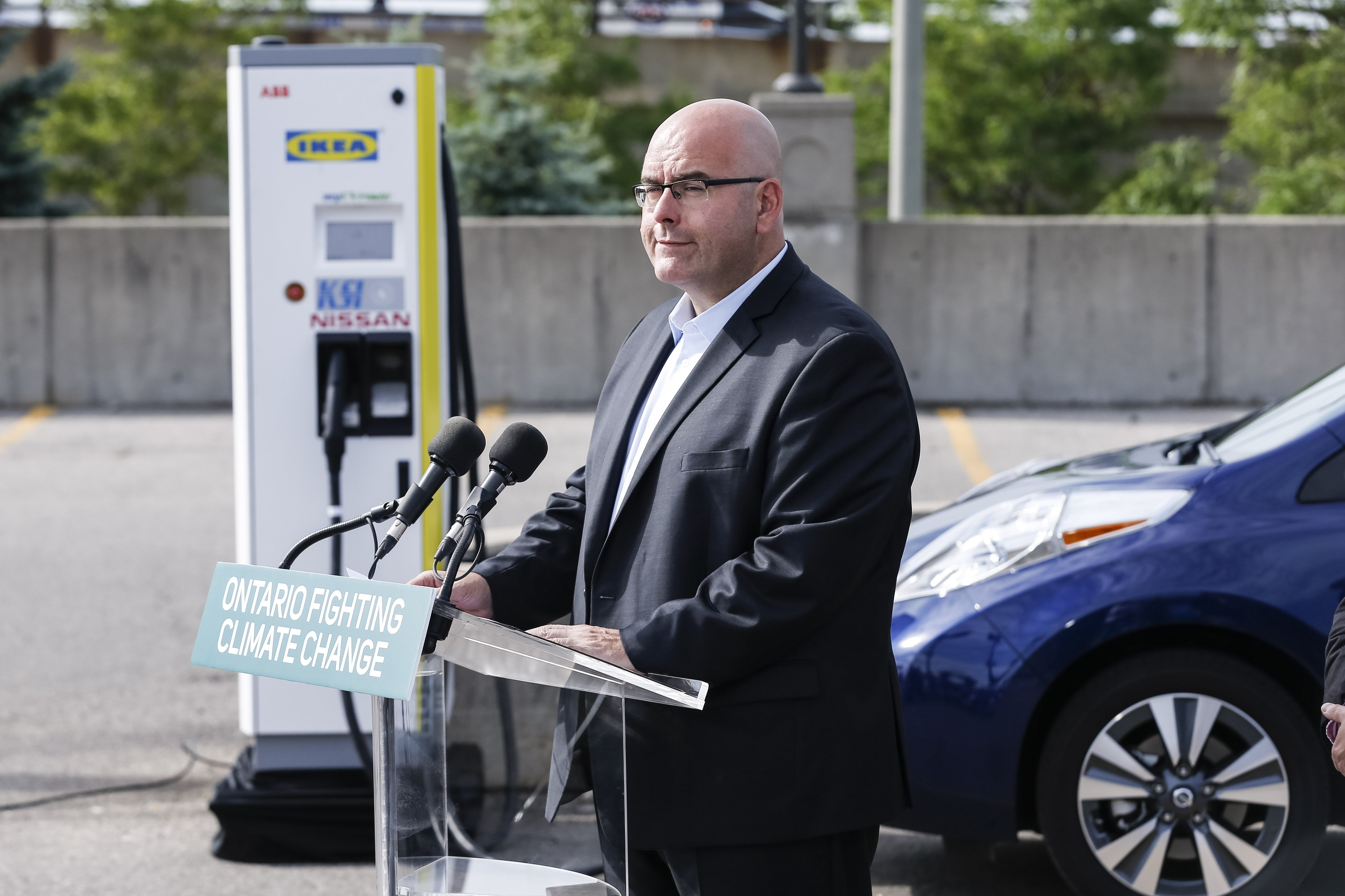 Del Duca makes campaign appeal to drivers with winter tire tax rebate pitch