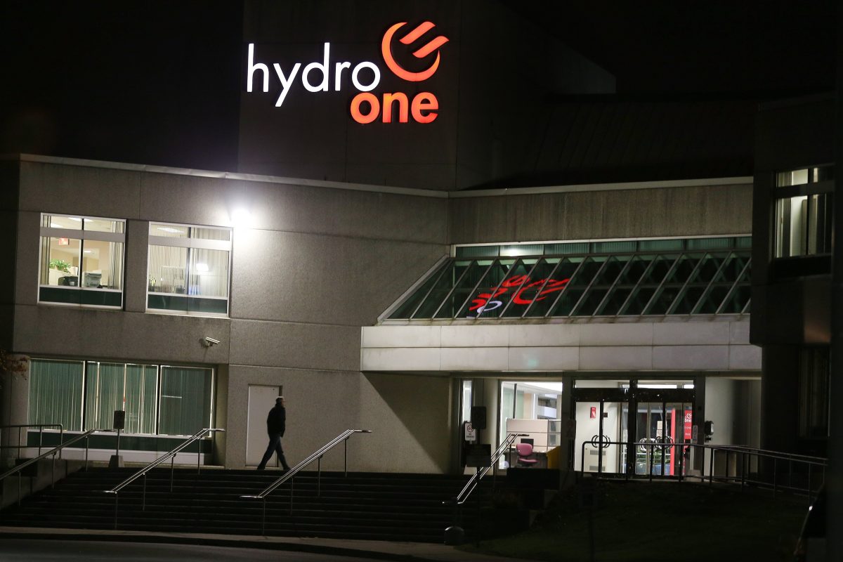 Hydro One reports strong earnings, sees stock hit a new high