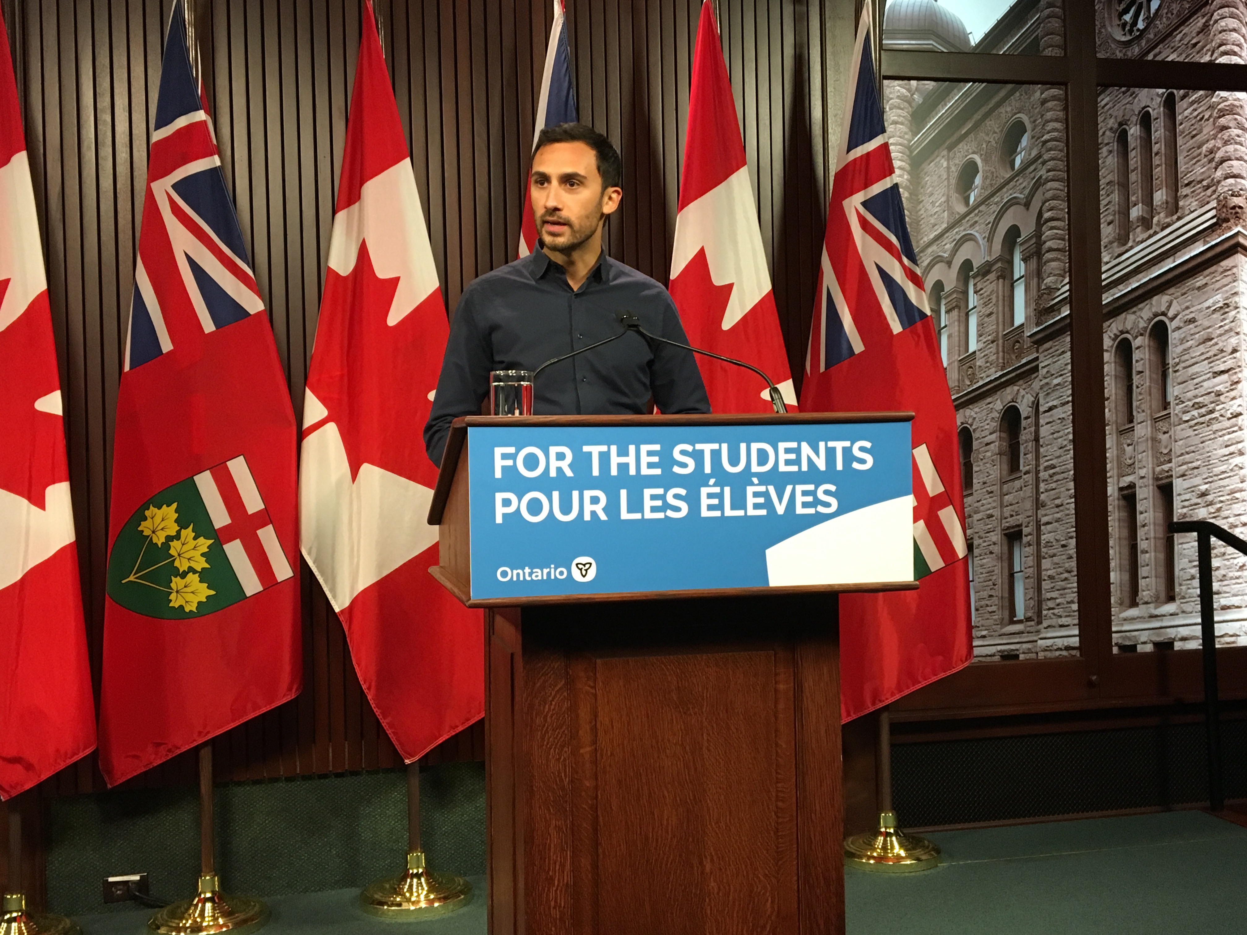 Education minister says government ready to 'enhance our offerings' at bargaining table