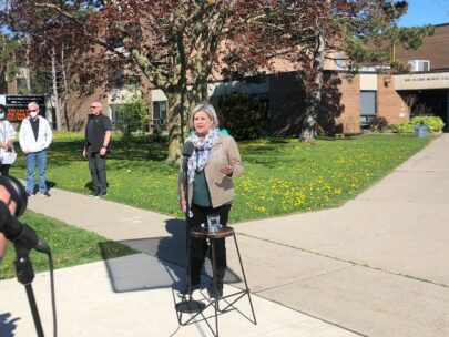 Horwath stumps in Scarborough, Peterborough to bump tight races