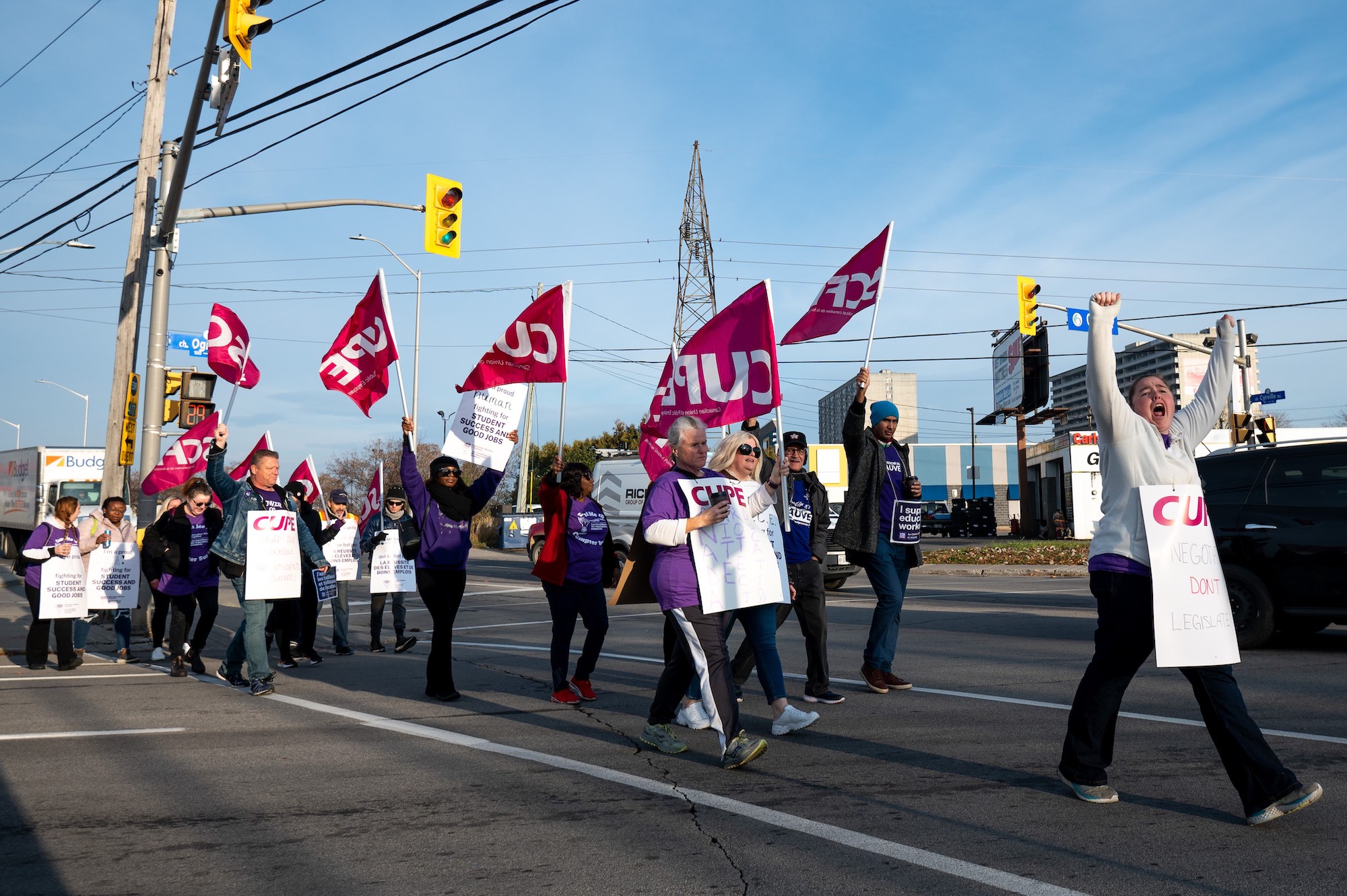 Ontario education workers to begin voting on deal Thursday through to Dec. 5